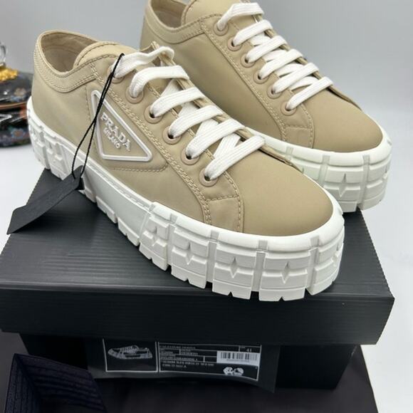 Women's Prada double wheel nylon gabardine sneakers, desert beige size 41 - Picture 1 of 16
